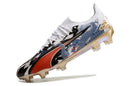 Chaussure de football Puma Ultra Ultimate FG blanche, bleue et rose "Legacy of Speed"