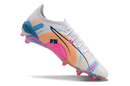 Chaussure de football Puma Ultra 5 Ultimate FG blanche, bleue et rose "Volume Up' Pack"
