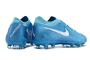 Chaussure de football Nike Phantom GX 2 Elite FG bleue "Mad Ambition' Pack"