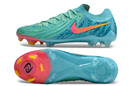 Chuteira Nike Phantom GX 2 Elite FG Campo