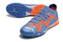 Chuteira Society Puma Future Ultimate TF Roxa e Laranja "Supercharge Pack"