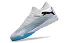 Chaussure de foot Society Puma Future 7 TF Blanche et Bleue