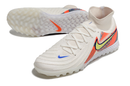 Chaussure de foot Nike Phantom Luna 2 Elite TF blanche, grise et rouge "Barna Pack"
