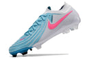 Chaussure de football Nike Phantom GX 2 Elite FG grise, bleue et rose.