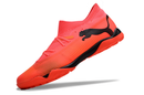 Chaussure de foot Puma Future 7 TF rose et noire