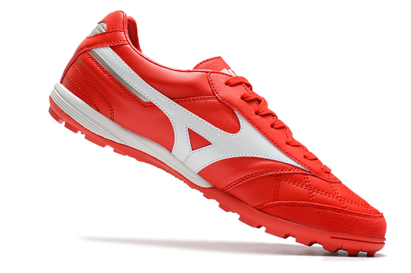 Chaussure de foot Mizuno Morelia Sala Japan TF rouge et blanche.