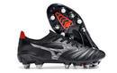 Chaussure de football Mizuno Morelia Neo 3, semelle mixte, noire et blanche.